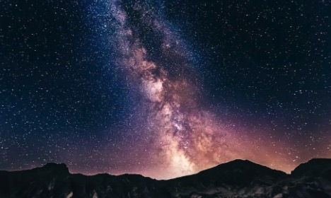【陰盤(pán)遁甲思維】昂首攀南斗,翻身倚北辰